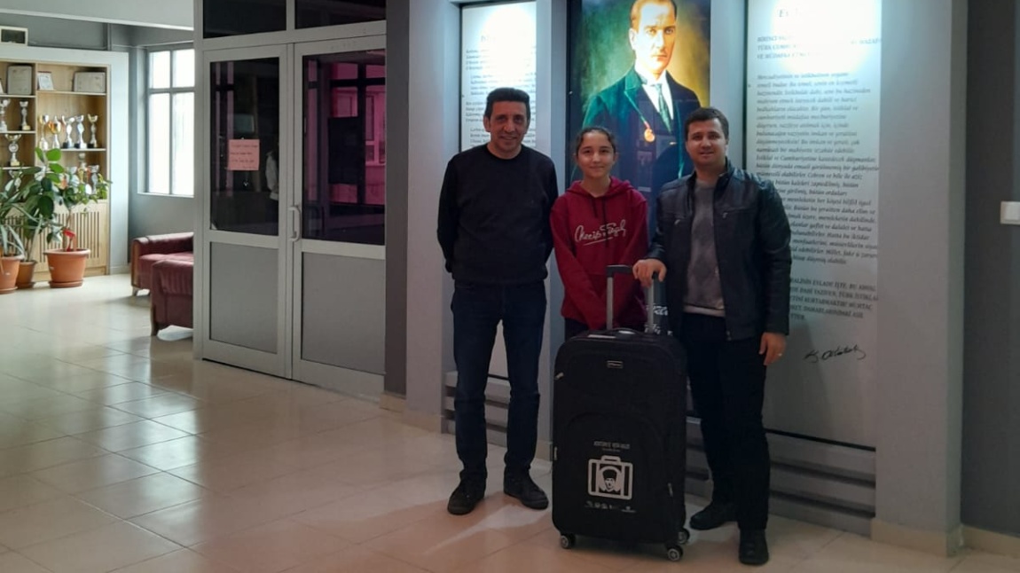 Atatürk’e vefa valizi okulumuzda