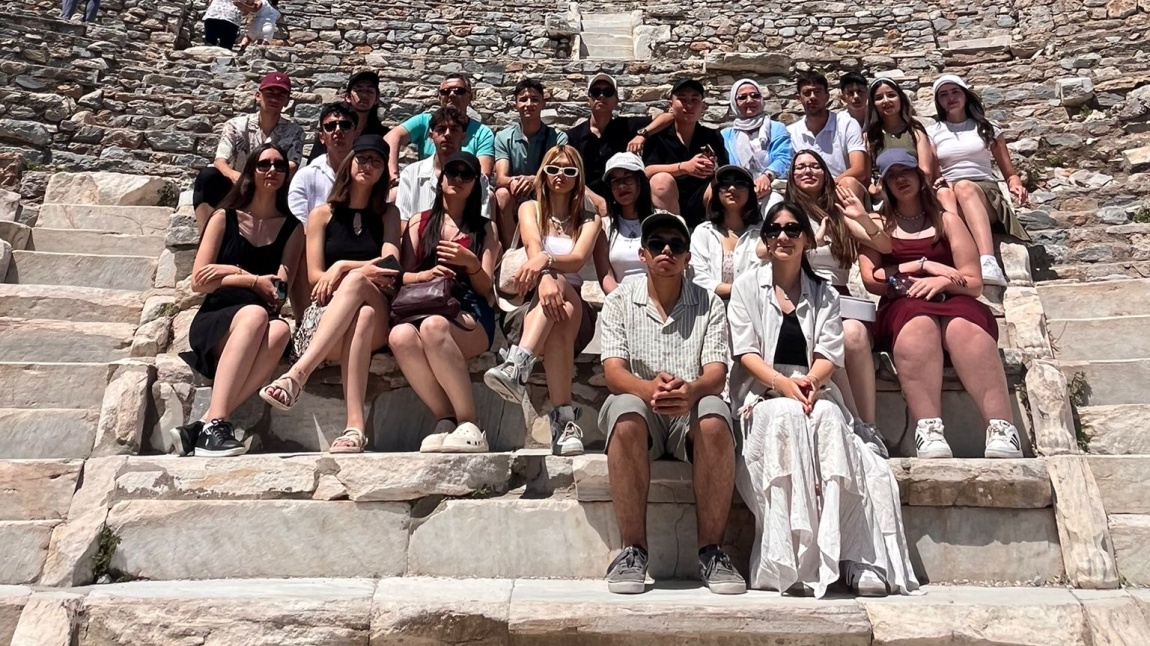 Öğrencilerimizle Tarihi Bir Yolculuk: Ege Kuşadası, Efes, Şirince ve İzmir Gezisi